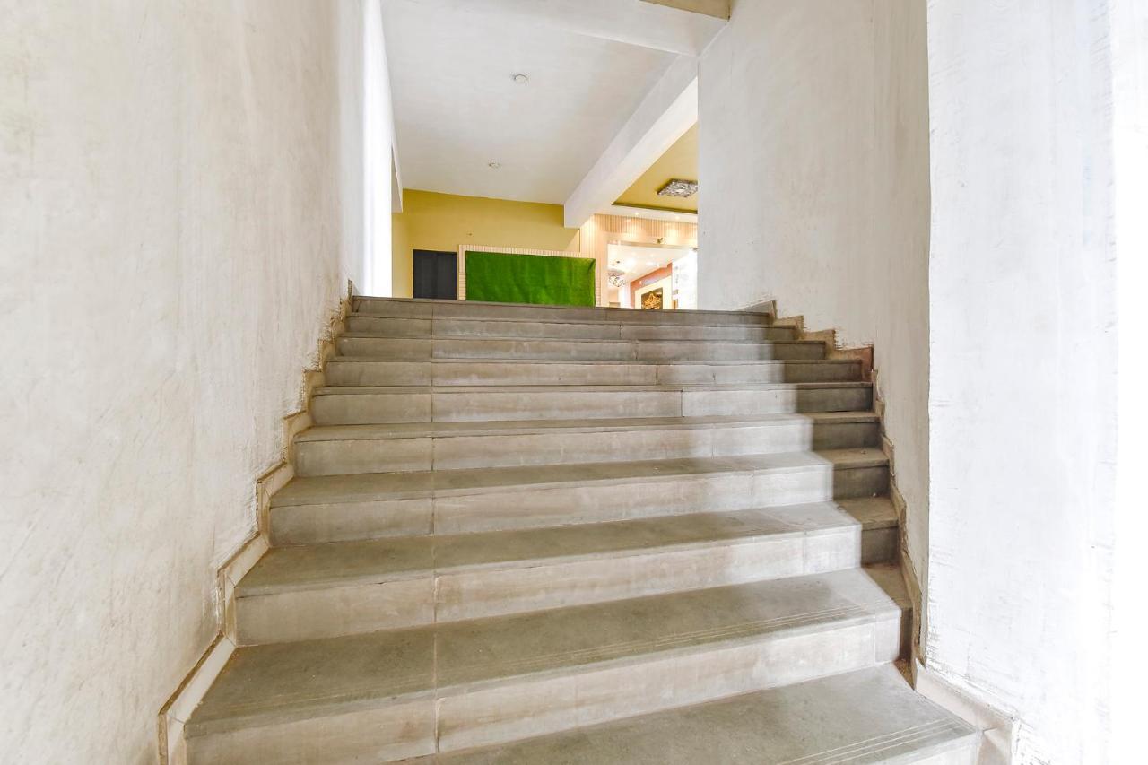 Fabhotel Symphony Grand Ahmedabad Exterior photo