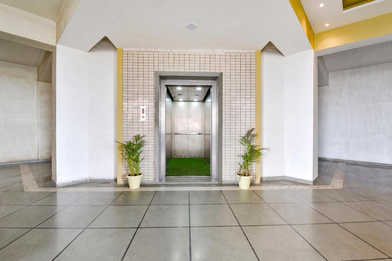 Fabhotel Symphony Grand Ahmedabad Exterior photo