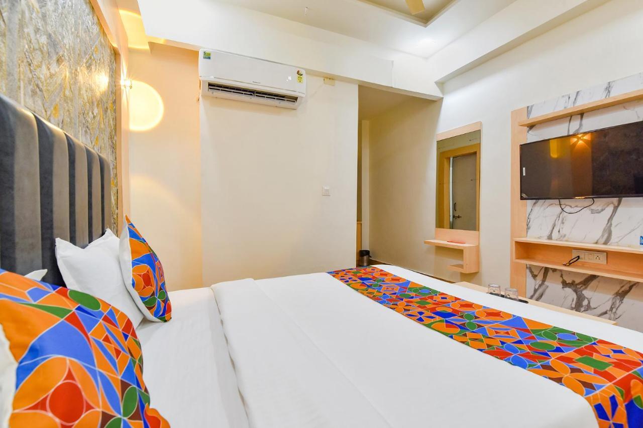 Fabhotel Symphony Grand Ahmedabad Exterior photo