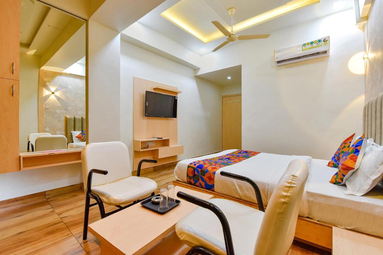 Fabhotel Symphony Grand Ahmedabad Exterior photo