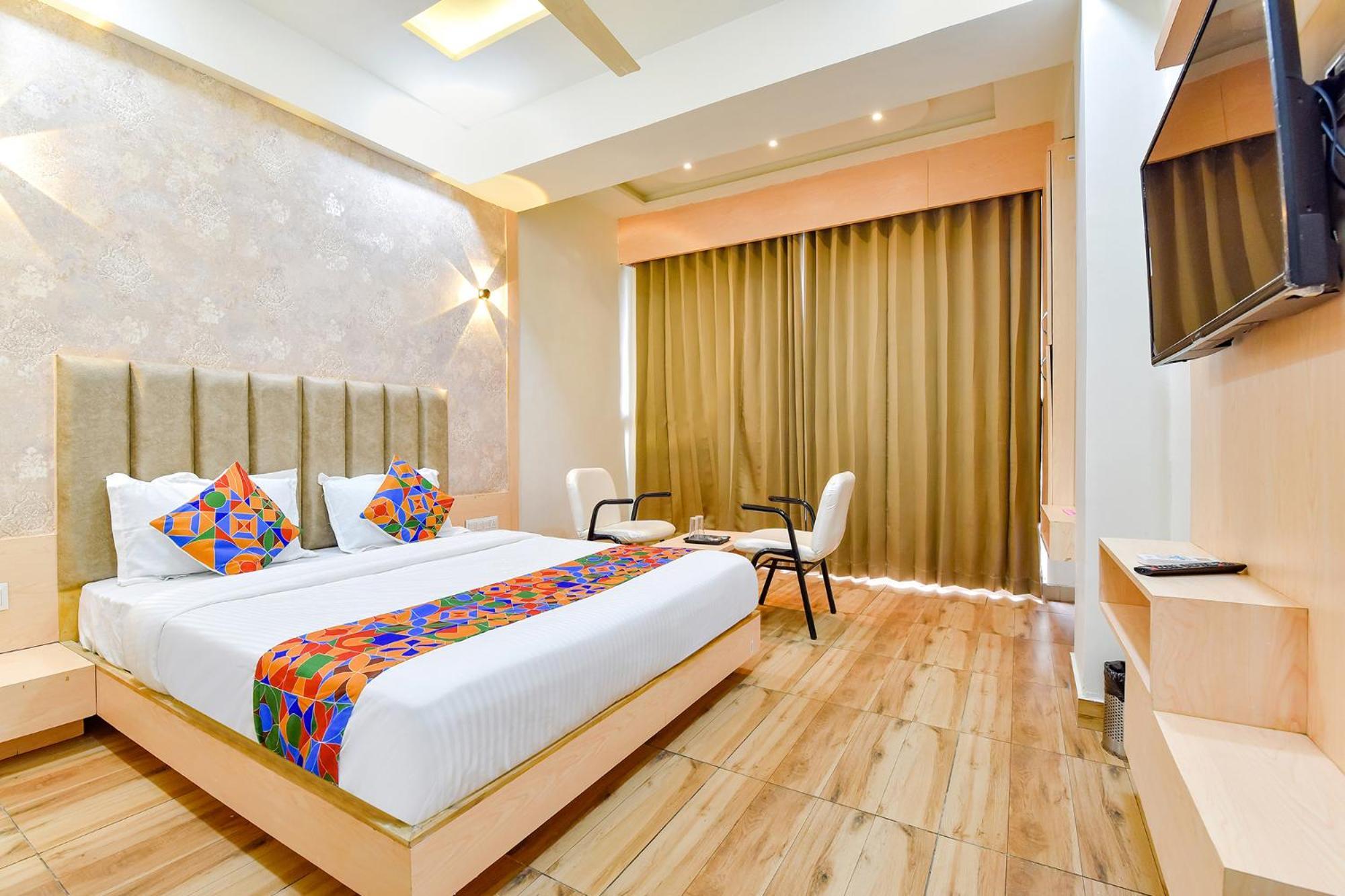 Fabhotel Symphony Grand Ahmedabad Exterior photo