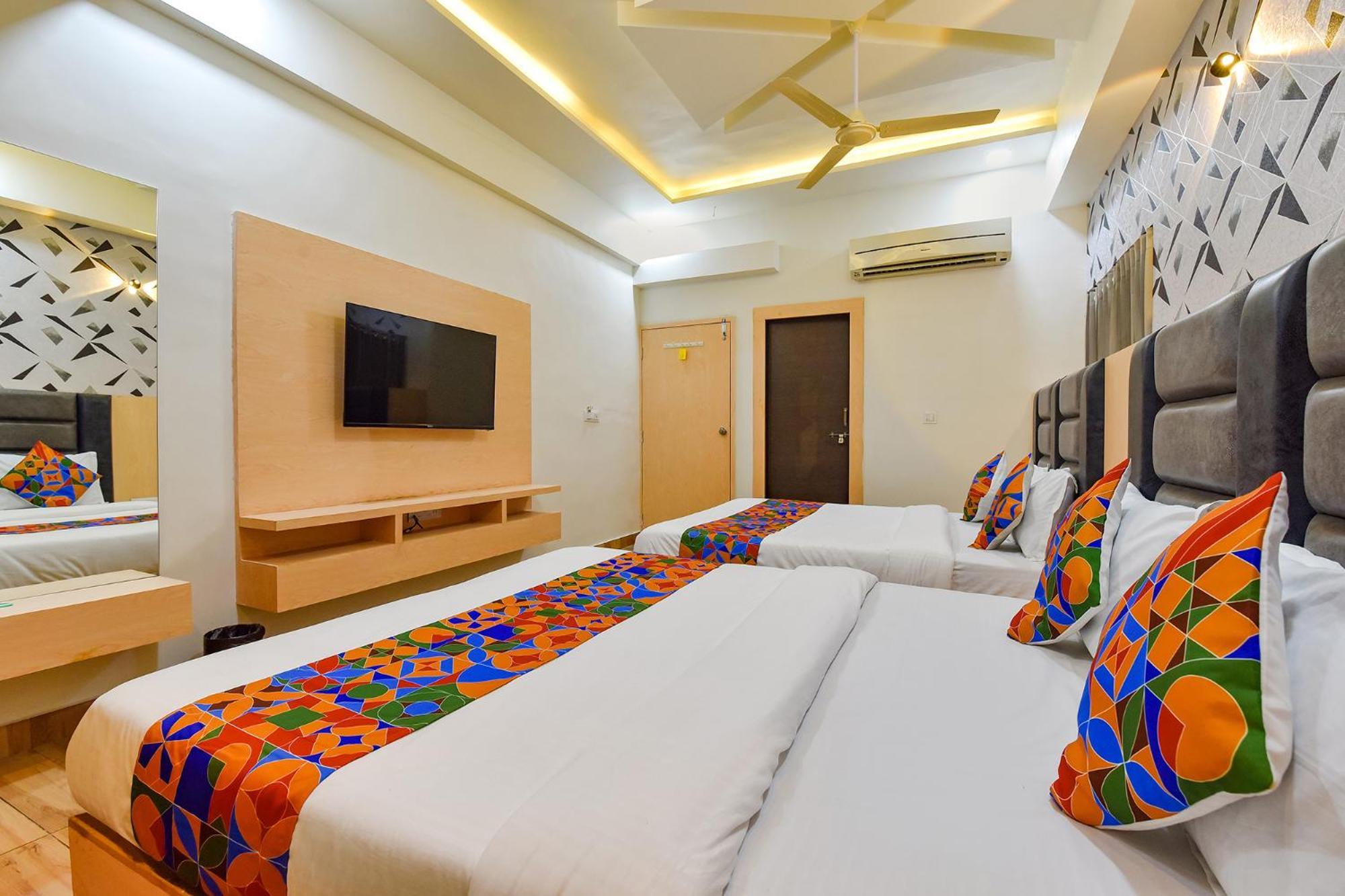 Fabhotel Symphony Grand Ahmedabad Exterior photo